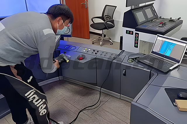 High speed rail cockpit on-site scanning map